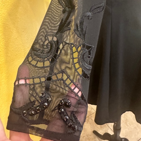 Black cocktail dress - Picture 5 of 12